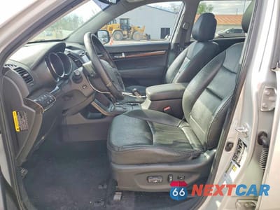 Zdjęcie 7 z 13 samochodu: 2012 KIA SORENTO SX VIN:5XYKW4A21CG302216 - miniatura