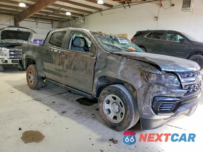 Czwarte zdjęcie samochodu z boku: 2021 CHEVROLET COLORADO VIN:1GCGTBEN0M1247881 - miniatura