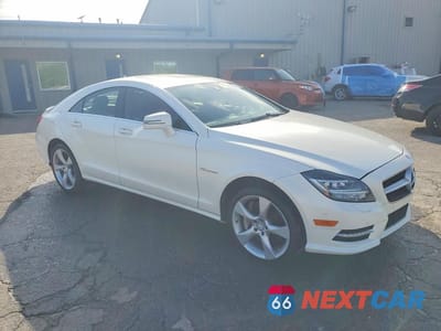 Czwarte zdjęcie samochodu z boku: 2012 MERCEDES-BENZ CLS 550 VIN:WDDLJ7DB0CA044065 - miniatura
