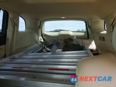 Zdjęcie 10 z 13 samochodu: 2019 LINCOLN MKT VIN:2LMHJ5AT0KBL02458 - miniatura