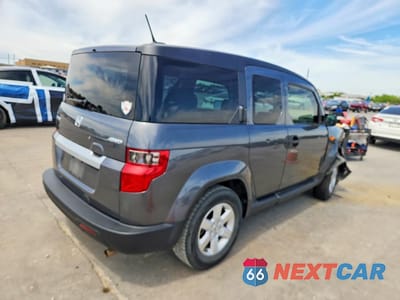 Trzecie zdjęcie samochodu z tyłu: 2011 HONDA ELEMENT EX VIN:5J6YH2H76BL007314 - miniatura