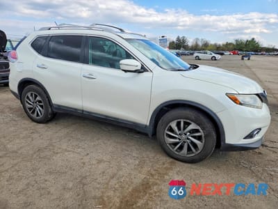 Czwarte zdjęcie samochodu z boku: 2015 NISSAN ROGUE SL VIN:5N1AT2MV1FC790070 - miniatura