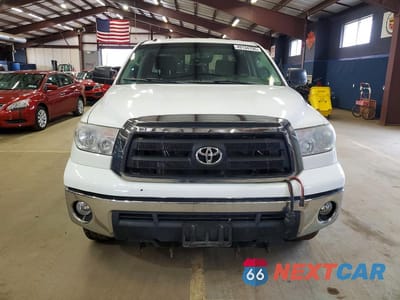 Piąte zdjęcie samochodu w środku: 2012 TOYOTA TUNDRA GRADE VIN:5TFUY5F11CX253363 - miniatura