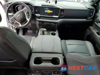Zdjęcie 8 z 11 samochodu: 2023 CHEVROLET SILVERADO K1500 LTZ VIN:2GCUDGED3P1132856 - miniatura