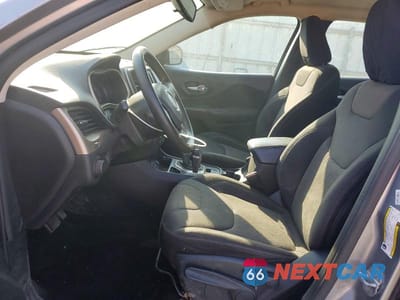 Zdjęcie 7 z 13 samochodu: 2015 JEEP CHEROKEE SPORT VIN:1C4PJLAB1FW720121 - miniatura