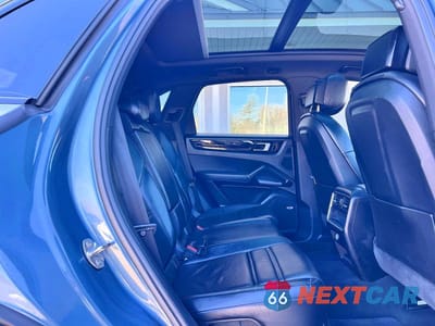 Zdjęcie 6 z 11 samochodu: 2019 PORSCHE CAYENNE VIN:WP1AA2AY9KDA01367 - miniatura