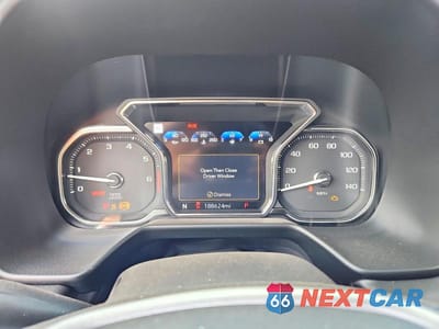 Zdjęcie 9 z 13 samochodu: 2021 GMC YUKON XL C1500 SLT VIN:1GKS1GKD1MR463740 - miniatura