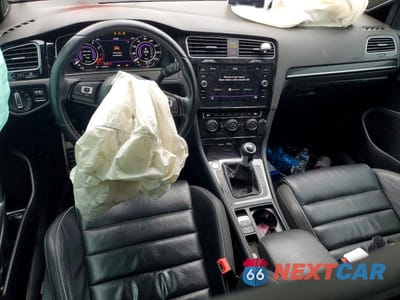 Zdjęcie 8 z 12 samochodu: 2019 VOLKSWAGEN GOLF R VIN:WVWWA7AU3KW227412 - miniatura