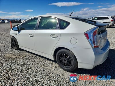 Drugie zdjęcie samochodu z przodu: 2015 TOYOTA PRIUS TWO VIN:JTDKN3DU8F1872342 - miniatura