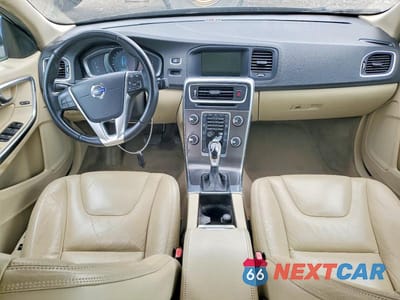 Zdjęcie 8 z 12 samochodu: 2014 VOLVO S60 T5 VIN:YV1612FS1E2277645 - miniatura