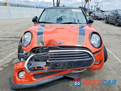 Piąte zdjęcie samochodu w środku: 2019 MINI COOPER VIN:WMWXP5C5XK2H31248 - miniatura
