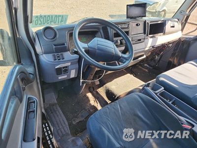 Zdjęcie 8 z 13 samochodu: 2015 MITSUBISHI FUSO FEC72S BOX TRUCK VIN:JL6BNG1AXFK000229 - miniatura