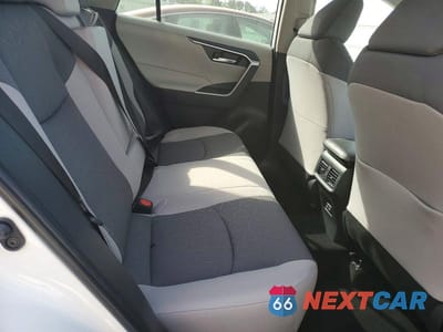 Zdjęcie 11 z 12 samochodu: 2025 TOYOTA RAV4 XLE VIN:2T3W1RFVXSC352842 - miniatura