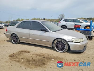 Czwarte zdjęcie samochodu z boku: 1999 HONDA ACCORD EX VIN:JHMCG6676XC035245 - miniatura