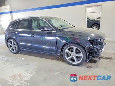 Czwarte zdjęcie samochodu z boku: 2015 AUDI Q5 PRESTIGE VIN:WA1WGAFP8FA006030 - miniatura