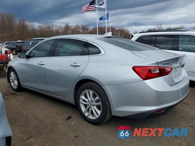 Drugie zdjęcie samochodu z przodu: 2017 CHEVROLET MALIBU LT VIN:1G1ZE5ST7HF131652 - miniatura