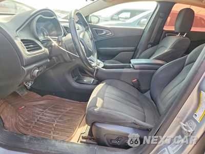 Zdjęcie 7 z 12 samochodu: 2015 CHRYSLER 200 LIMITED VIN:1C3CCCAB8FN646215 - miniatura