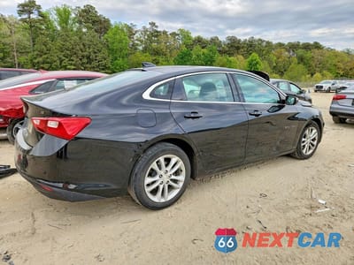 Trzecie zdjęcie samochodu z tyłu: 2018 CHEVROLET MALIBU LT VIN:1G1ZD5ST8JF121611 - miniatura