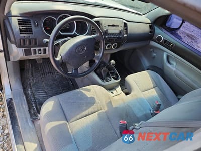 Zdjęcie 8 z 12 samochodu: 2008 TOYOTA TACOMA DELUXE VIN:5TEPX42N28Z475655 - miniatura