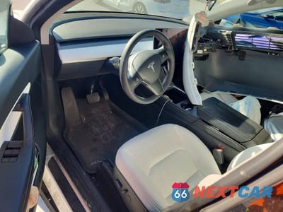 Zdjęcie 8 z 13 samochodu: 2022 TESLA MODEL Y VIN:7SAYGDEEXNF422959 - miniatura
