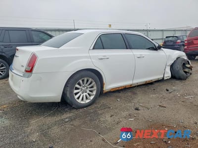 Trzecie zdjęcie samochodu z tyłu: 2013 CHRYSLER 300 VIN:2C3CCAAG0DH533235 - miniatura