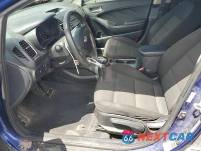 Zdjęcie 7 z 11 samochodu: 2017 KIA FORTE LX VIN:3KPFK4A72HE078094 - miniatura