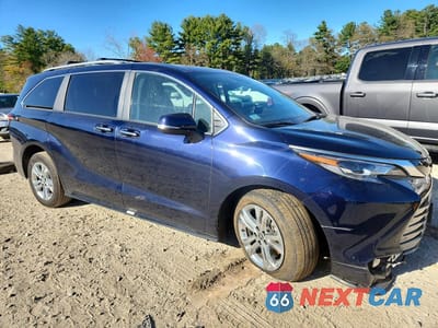 Czwarte zdjęcie samochodu z boku: 2024 TOYOTA SIENNA PLATINUM 7-PASSENGER VIN:5TDESKFC6RS151884 - miniatura