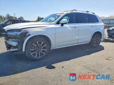 2019 VOLVO XC90 T5 MOMENTUM YV4102PKXK1433164 - główne zdjęcie licytacji z USA - miniatura