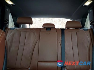 Zdjęcie 10 z 13 samochodu: 2018 BMW X5 VIN:5UXKR0C56J0X86425 - miniatura