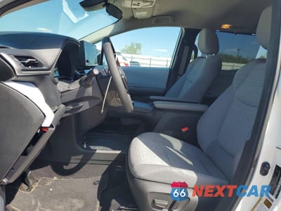 Zdjęcie 7 z 13 samochodu: 2025 TOYOTA SIENNA LE 8-PASSENGER VIN:5TDKRKEC0SS273078 - miniatura