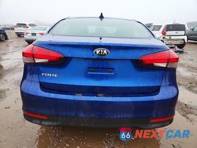 Zdjęcie 6 z 12 samochodu: 2018 KIA FORTE LX VIN:3KPFK4A71JE236060 - miniatura