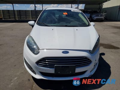 Piąte zdjęcie samochodu w środku: 2019 FORD FIESTA SE VIN:3FADP4BJ6KM101642 - miniatura