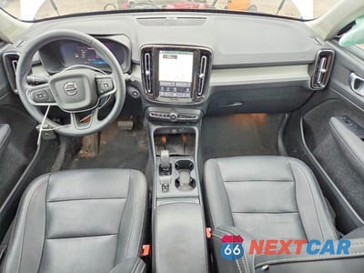 Zdjęcie 8 z 13 samochodu: 2024 VOLVO XC40 CORE VIN:YV4L12UK5R2240175 - miniatura