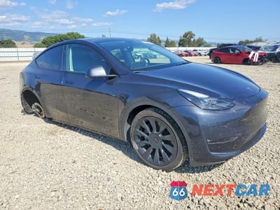 Czwarte zdjęcie samochodu z boku: 2024 TESLA MODEL Y VIN:7SAYGDEEXRF068446 - miniatura