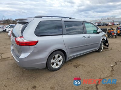 Trzecie zdjęcie samochodu z tyłu: 2015 TOYOTA SIENNA VIN:5TDKK3DC6FS542895 - miniatura