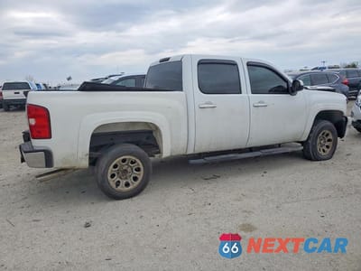 Trzecie zdjęcie samochodu z tyłu: 2007 CHEVROLET SILVERADO K1500 CREW CAB VIN:2GCEK13Y571597183 - miniatura