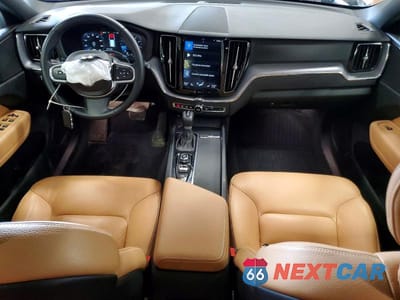 Zdjęcie 8 z 13 samochodu: 2020 VOLVO XC60 T5 MOMENTUM VIN:YV4102RK7L1522723 - miniatura