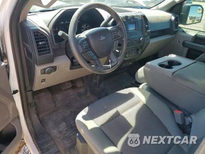 Zdjęcie 8 z 12 samochodu: 2019 FORD F150 VIN:1FTMF1CP4KKC16777 - miniatura