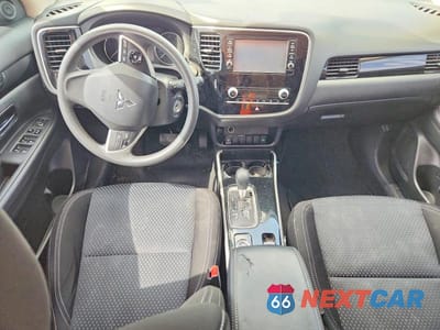 Zdjęcie 8 z 13 samochodu: 2020 MITSUBISHI OUTLANDER SE VIN:JA4AZ3A37LZ026464 - miniatura