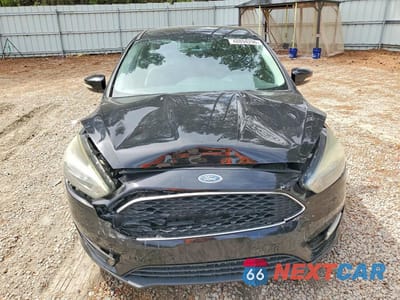 Piąte zdjęcie samochodu w środku: 2016 FORD FOCUS SE VIN:1FADP3K25GL318210 - miniatura