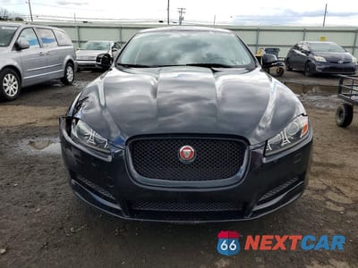 Piąte zdjęcie samochodu w środku: 2014 JAGUAR XF VIN:SAJWJ0EF0E8U27158 - miniatura