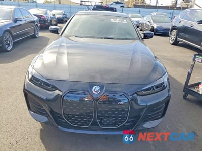 Piąte zdjęcie samochodu w środku: 2023 BMW I4 M50 VIN:WBY33AW07PFP29992 - miniatura