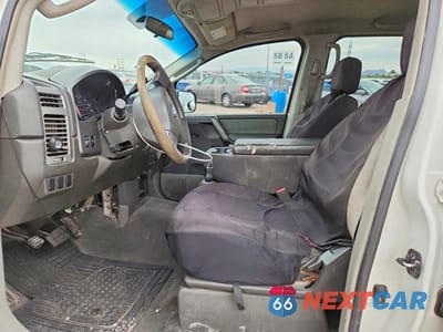 Zdjęcie 7 z 12 samochodu: 2004 NISSAN TITAN XE VIN:1N6AA07A34N584058 - miniatura