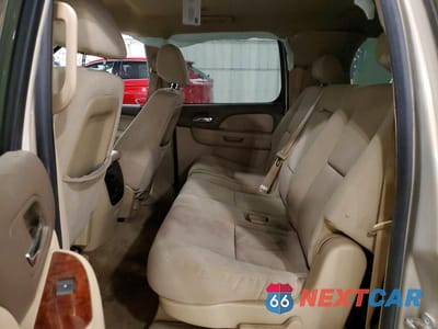Zdjęcie 11 z 14 samochodu: 2009 CHEVROLET SUBURBAN K1500 LT VIN:1GNFK26339R293474 - miniatura