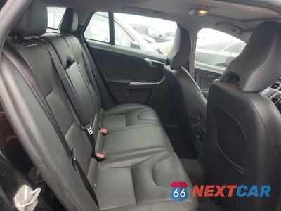 Zdjęcie 10 z 12 samochodu: 2015 VOLVO V60 PREMIER VIN:YV140MEB0F1205186 - miniatura