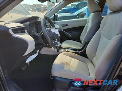 Zdjęcie 7 z 12 samochodu: 2023 TOYOTA COROLLA CROSS LE VIN:7MUCAAAG3PV044924 - miniatura