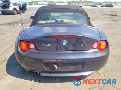 Zdjęcie 6 z 12 samochodu: 2004 BMW Z4 3.0 VIN:4USBT53584LU08409 - miniatura