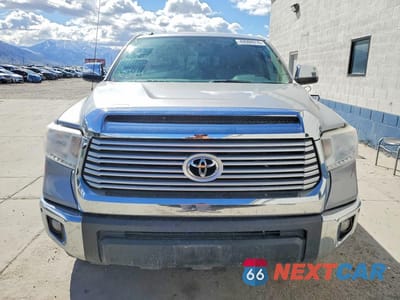 Piąte zdjęcie samochodu w środku: 2017 TOYOTA TUNDRA DOUBLE CAB LIMITED VIN:5TFBY5F18HX621682 - miniatura