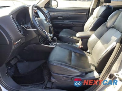 Zdjęcie 7 z 12 samochodu: 2020 MITSUBISHI OUTLANDER SE VIN:JA4AZ3A36LZ035141 - miniatura