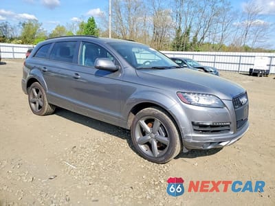 Czwarte zdjęcie samochodu z boku: 2015 AUDI Q7 PREMIUM PLUS VIN:WA1LGAFE9FD027548 - miniatura